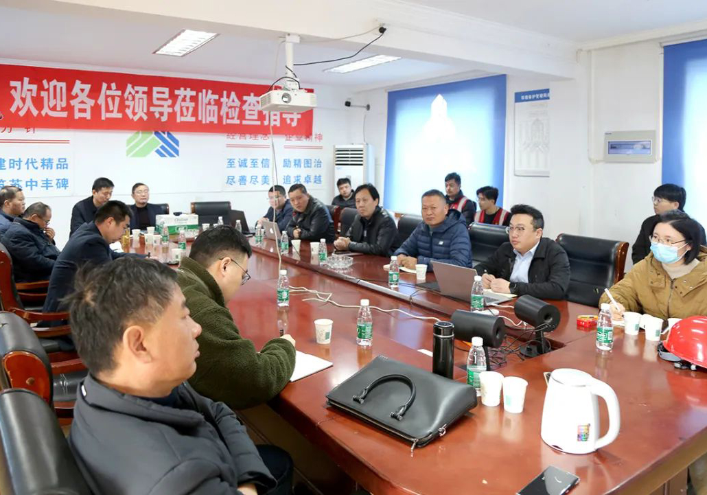 公司大型復(fù)雜工程施工技術(shù)再上新臺階！